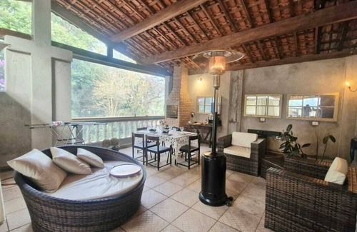 Vila Paula Cabaña | Address: Portuguese Charm in the Mountains with Jacuzzi