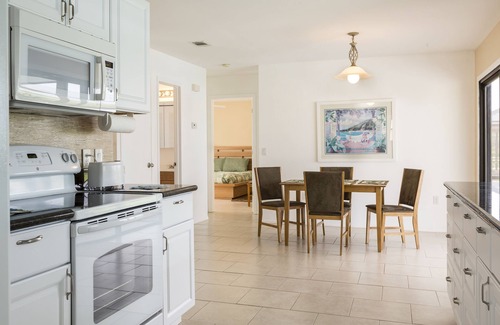 Port Charlotte Casa | Addy by the Lake - Vacation Home