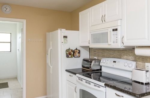 Port Charlotte Casa | Addy by the Lake - Vacation Home
