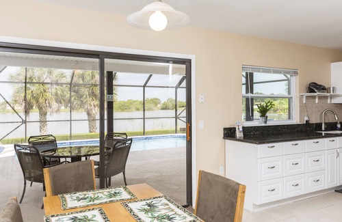 Port Charlotte Casa | Addy by the Lake - Vacation Home