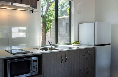 Hackney Otro | Adelaide Caravan Park