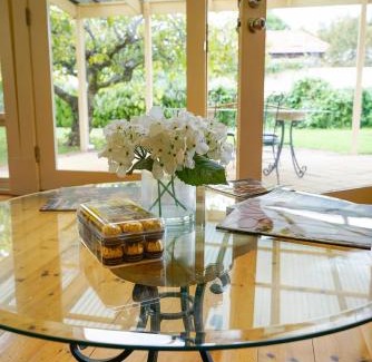 Everard Park Casa | Adelaide Style Accommodation - City to Beach - Free WIFI - Free 3 car parking - Great location