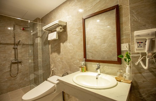 Trung Hoa Nhan Chinh Hotel | Adeline Hotel