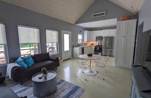 Sauble Beach Cabaña | Adikameg Cottage - Sauble Beach