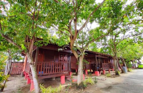 Lubok Buaya Hotel | Adina Drive-In Motel Cenang - Managed By Shell Out Resort
