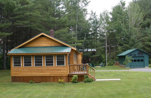Wells Cabina | Nieve Mucha diversión invernal en Adirondacks: esquí, motos de nieve, senderismo o R&R ...