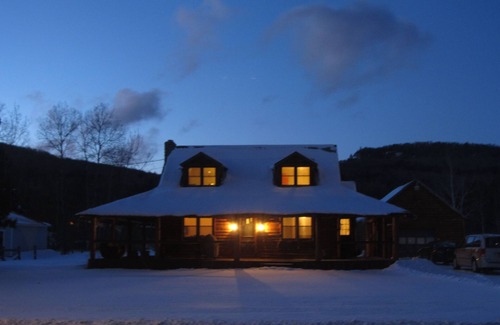 Wells Cabina | Adirondack Log Cabin Retreat