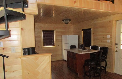 Branchport Cabina | Adirondack Style Lodge - Minutos del lago Keuka, bodegas.