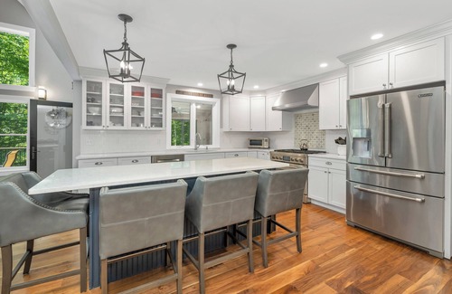 Moultonborough Casa | Adirondack style in Suissevale sleeps 10 just a short drive to the beach