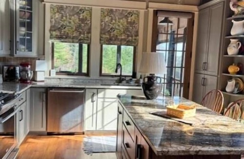 Elizabethtown Casa | Adirondack tranquility with all the comforts of home