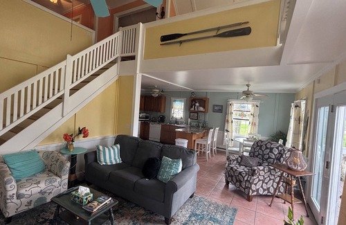 Gypsum Casa | Adjacent to Miller’s Ferry to Put N Bay