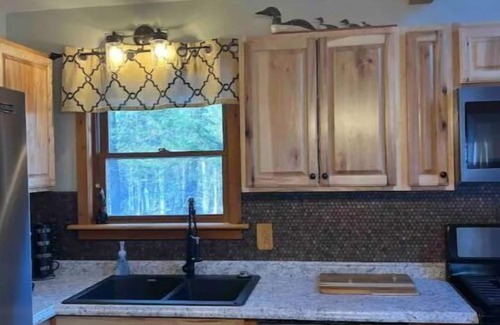 Inlet Cabina | ADK Chalet, Secluded Peaceful Getaway in the Woods