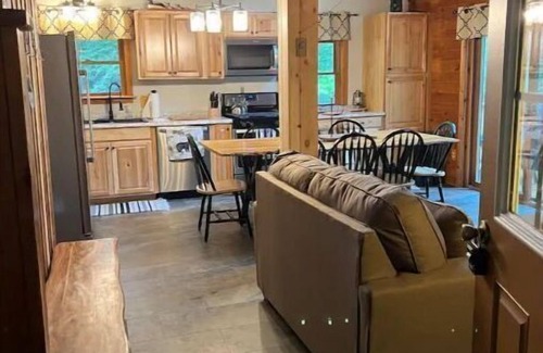 Inlet Cabina | ADK Chalet, Secluded Peaceful Getaway in the Woods