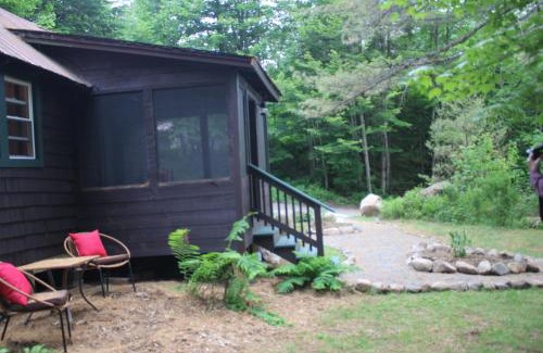 Lake Clear Casa | ADK Pinecone Cabin - Close to Rail Trail & Lake