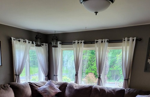 North Lake George Casa | ADK Retreat with Large Deck and Yard - one Mile to Lake George. Pet Friendly