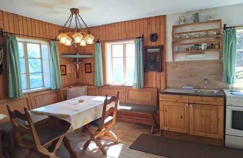 Stall Cabina | 'Adlerhütte' con vistas a la montaña, jardín privado y Wi-Fi