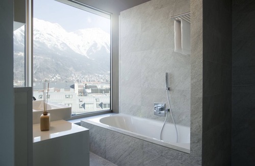 Innsbruck City Centre Hotel | ADLERS Hotel