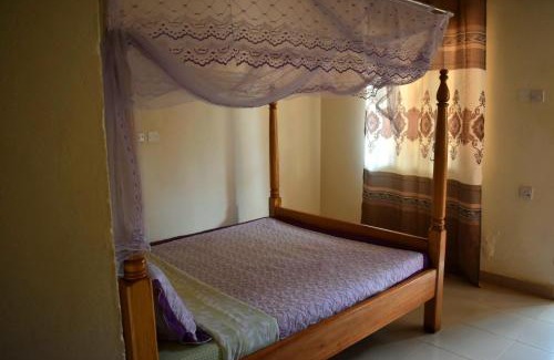 Kichwamba Casa | ADM Guest Houses
