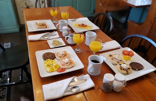 Newport Hotel | Admiral Farragut Inn