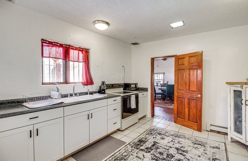 Alamedan Valley Casa | Adobe Home 8 Mi to Old Town Albuquerque!