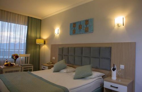 Eski Lara Hotel | Adonis Hotel
