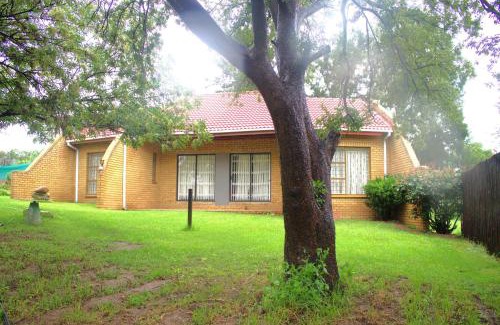 Greater Johannesburg Metropolitan Area Casa | Ador Lodges