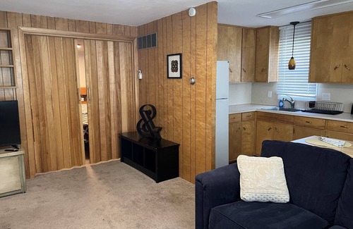 Twin Falls Apartamento | Adorable 1 bedroom, 2 blocks from historic downtown.