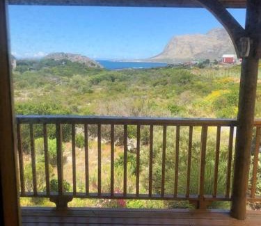 Kleinmond Casa | Adorable 2 bedroom seaside vacation home