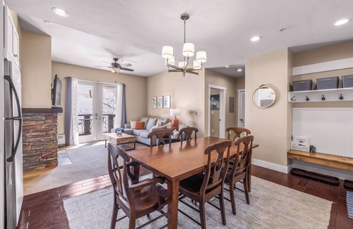 Silvercreek Condominio | Adorable 2BD/2BR Ski-In/Out Condo in Granby Ranch