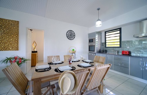 Petit-Bourg Villa | Adorable villa de 3 dormitorios para 6 personas en el corazón del bosque tropical