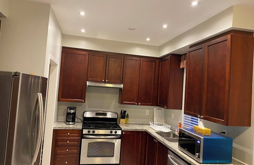 Ajax Casa | Adorable Ajax House for Rent