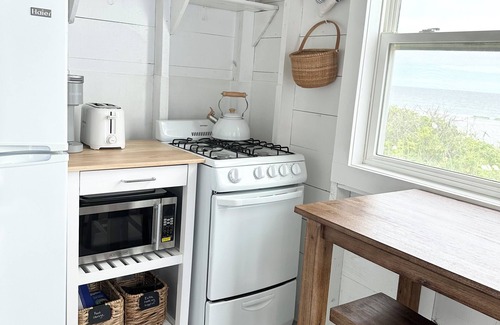 Ogunquit - Wells Cabina | Adorable Beach Front Cottage on Moody Beach