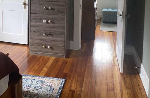 Dartmouth Casa | Adorable Bungalow in the Heart of Padanaram Village
