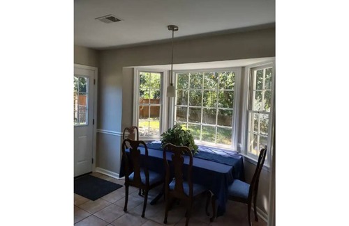 Seven Oaks Casa | Adorable Cape Cod in Harbison