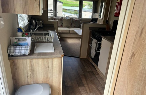 Newquay Cabina | Adorable Caravan in Newquay Bay Resorts Nb98