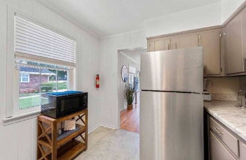 East Point Cabaña | Adorable & Chic in South Atlanta/East Point with Hi speed wifi for remote work