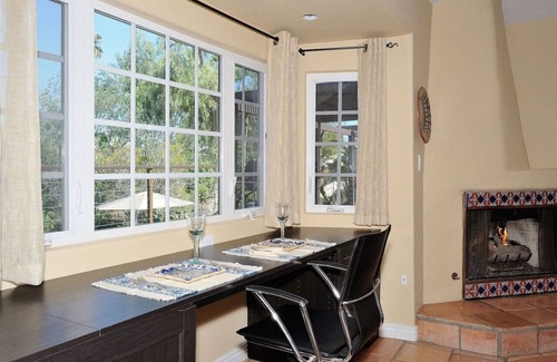 Bay Ho Condominio | Adorable Cottage near Mission Bay, Monthy