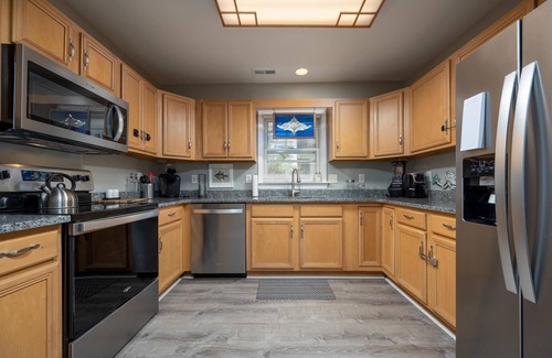 Rehoboth Beach Cabaña | ADORABLE COTTAGE "IN-TOWN" REHOBOTH BEACH -510B REHOBOTH AVE.