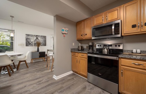 Rehoboth Beach Cabaña | ADORABLE COTTAGE "IN-TOWN" REHOBOTH BEACH -510B REHOBOTH AVE.