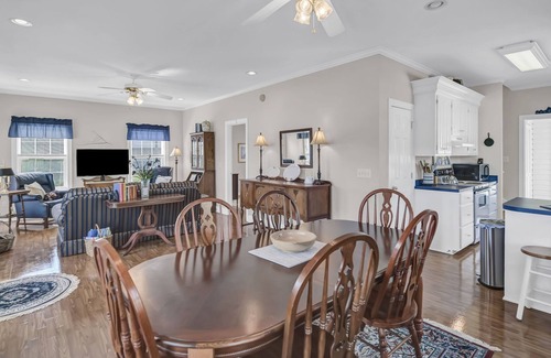 Chapin Casa | Adorable Cozy Serene Lakefront Cottage w/Private Dock, Ramp, Wi-Fi Amazing Views
