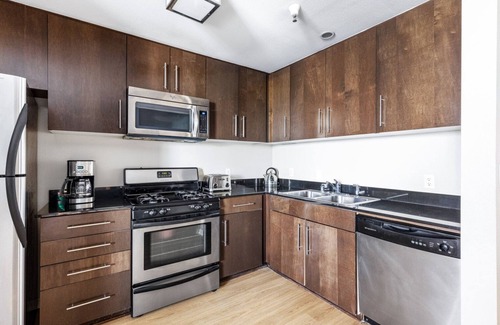 Palms Apartamento | Adorable Culver City 1BR w/ W/D, Gym, Pool, Walk to Shops, by Blueground