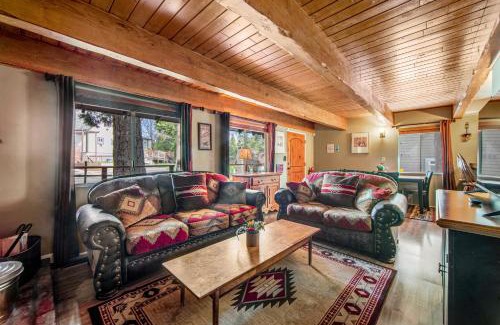 Cedar Glen Casa | Adorable Explorable