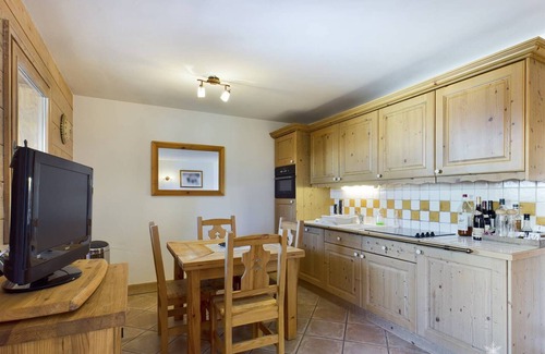 Les Eucherts Apartamento | ADORABLE 3 ROOMS IN A QUIET AREA