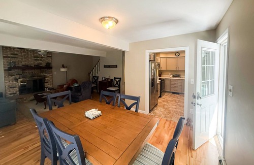Frankfort Casa | Adorable home with private balcony & wraparound deck