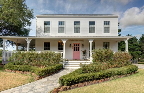 Round Top Casa | Adorable house - minutes to Round Top and Warrenton