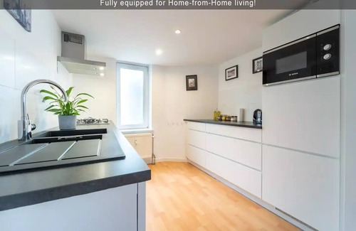 Wijk van de Squares Apartamento | Adorable, Modern City Central APT (EU District)