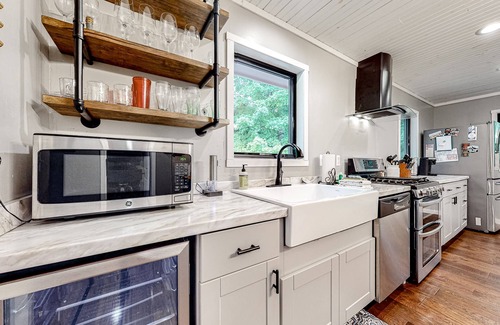 Twin Mountain Casa | Adorable mountain escape with firepit, wraparound deck, fast WiFi, & gas grill