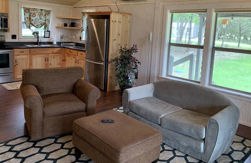 Austin Cabaña | Adorable Nutty Acres casita in the heart of Dripping Springs