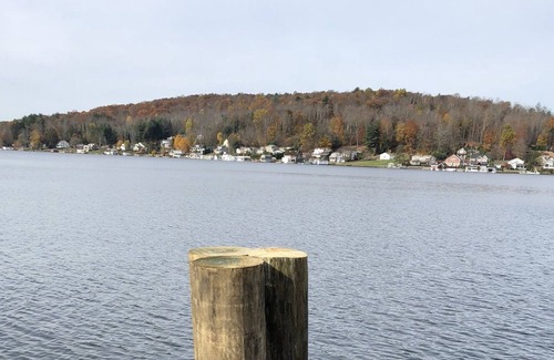 Shawanese Casa | Adorable Private Cottage with Beach Access & Lake View
