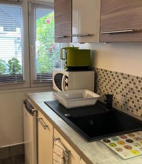 Aubervilliers Apartamento | Adorable studio 20m2